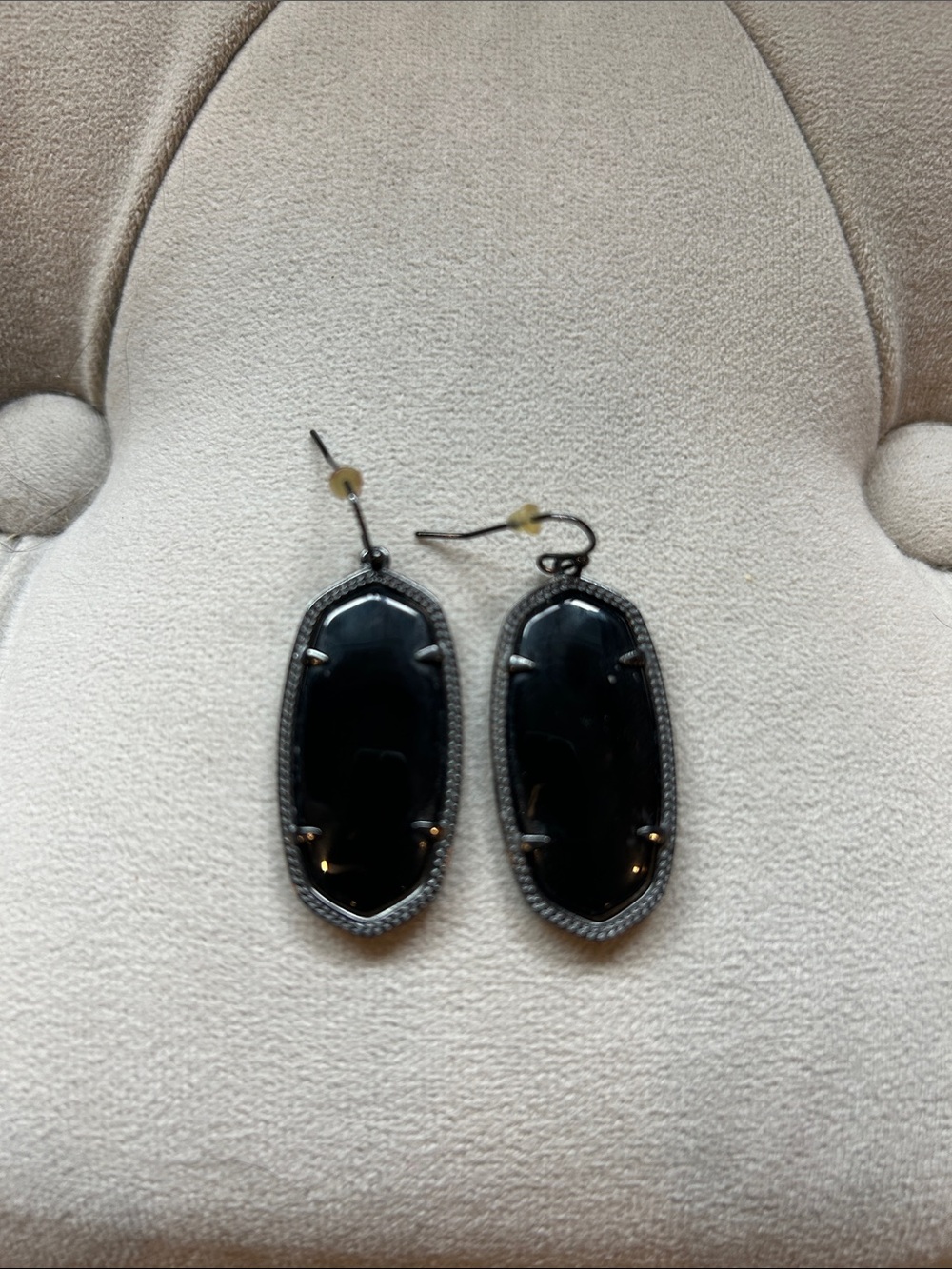 Kendra Scott Danielle Earrings in Gunmetal - Picture 2 of 4
